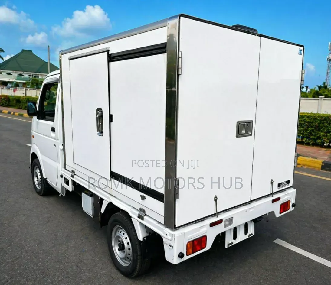 Suzuki Carry Truck 2014 White