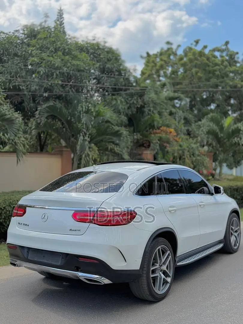 Mercedes-Benz GLE-Class 2017 White