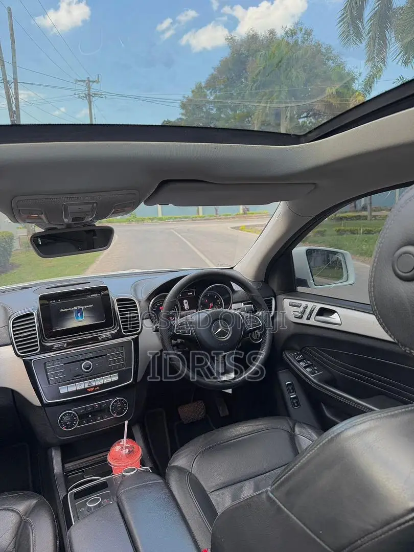 Mercedes-Benz GLE-Class 2017 White