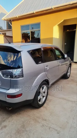 Mitsubishi Outlander 2.4 Comfort 2005 Gray