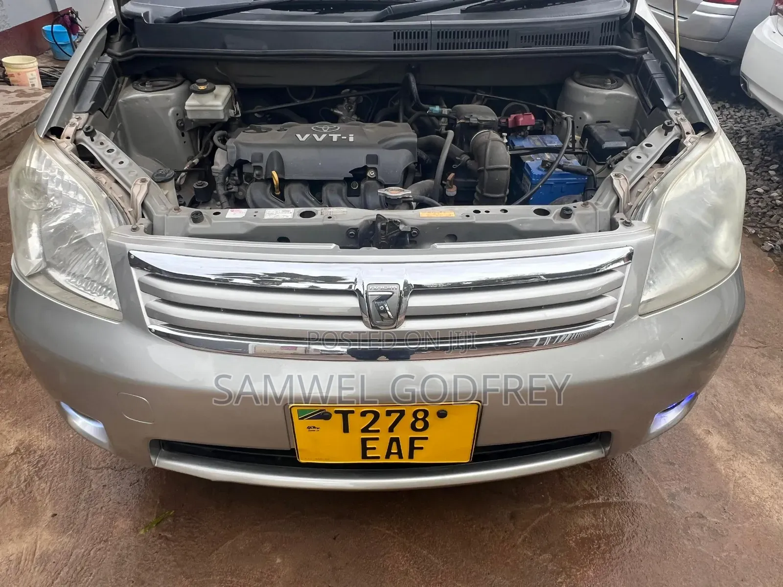 Toyota Raum 2009 Silver
