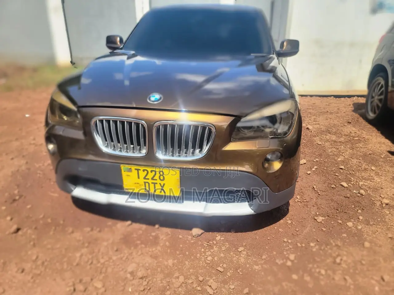 BMW X1 2011 Gold