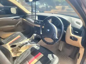 BMW X1 2011 Gold