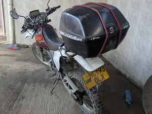 Honda 2003 Red