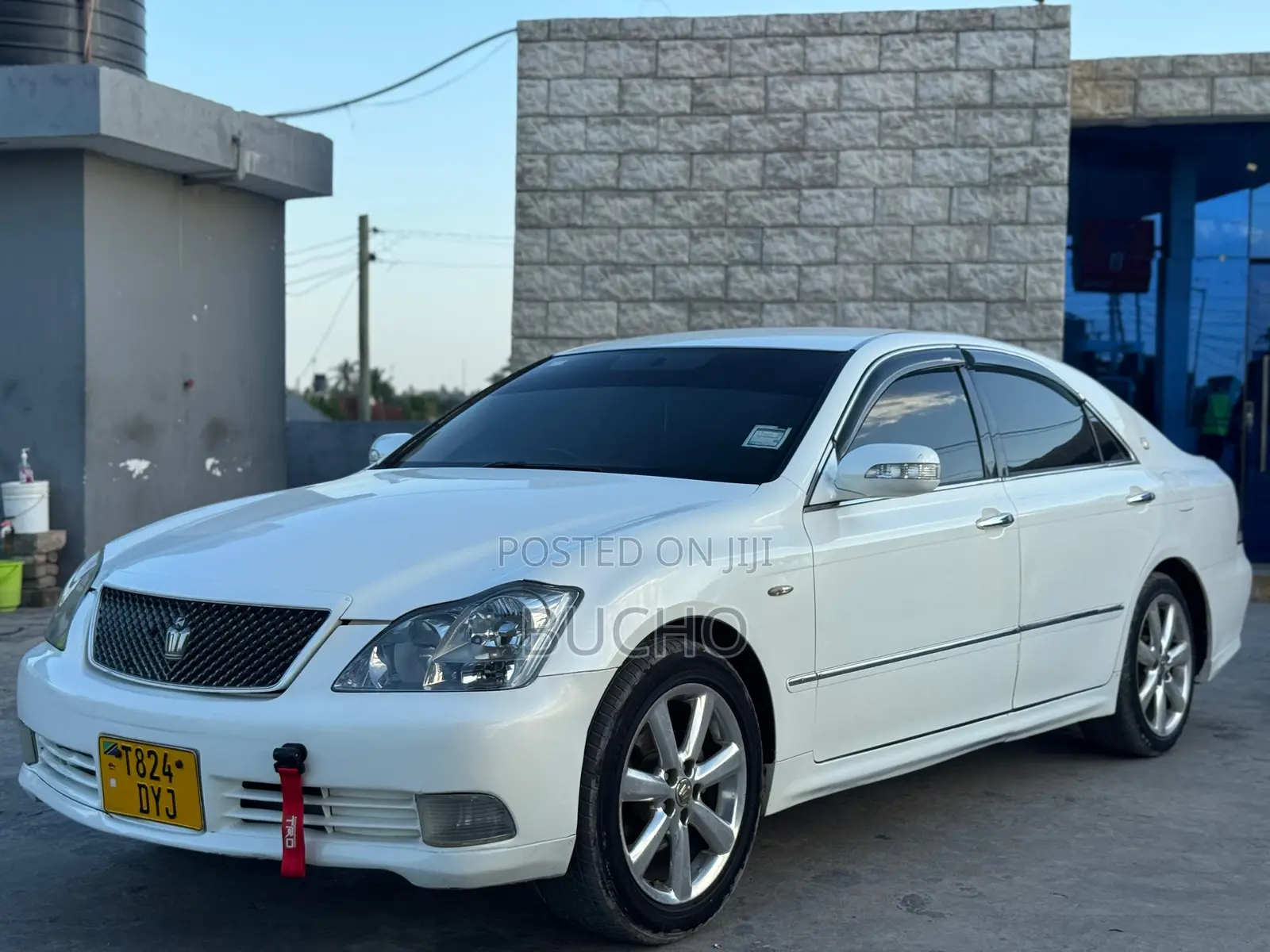 Toyota Crown 2006 White