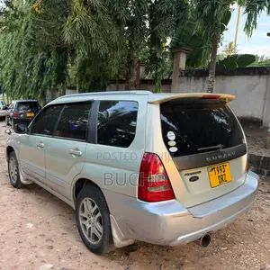 Subaru Forester 2005 Silver