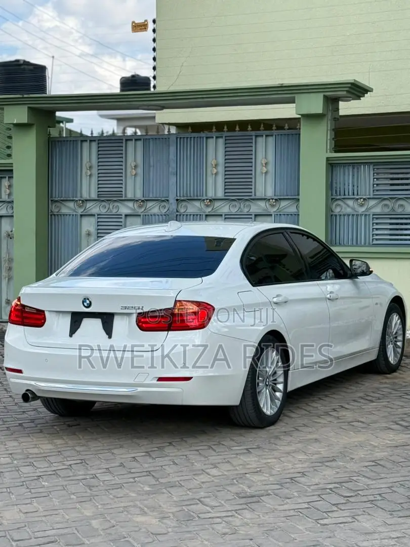 BMW 3 Series 2012 White