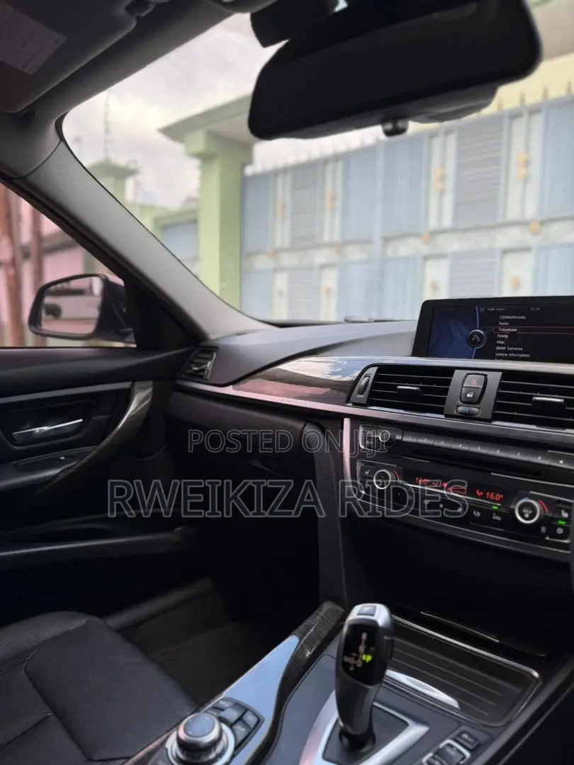 BMW 3 Series 2012 White