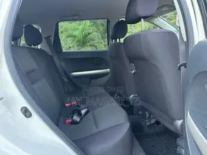 Toyota IST 2004 White