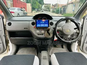 Toyota Sienta 2006 Pearl