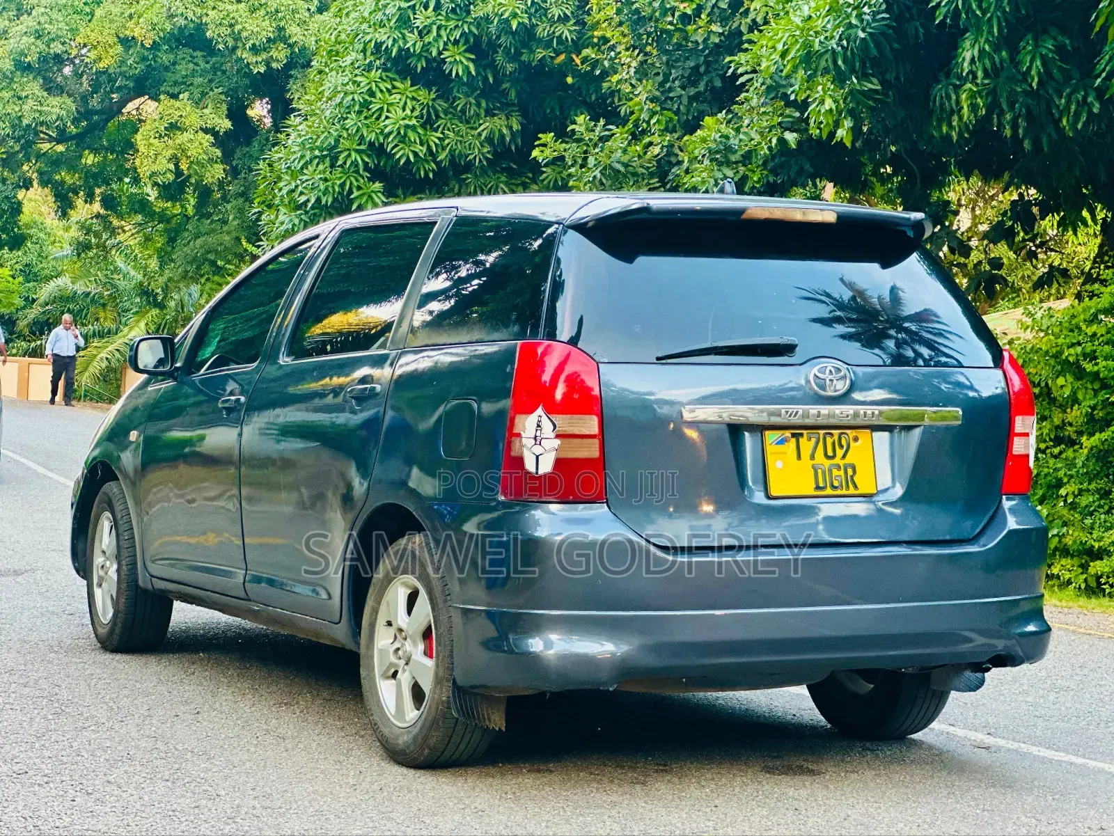 Toyota Wish 2005 Blue