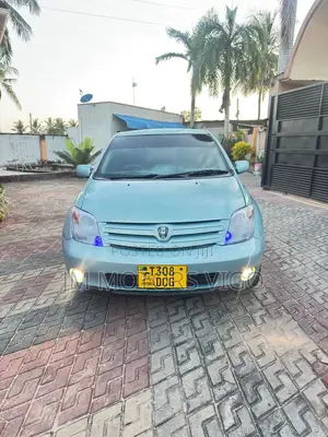 Toyota IST 2003 Blue