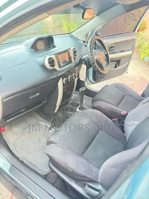 Toyota IST 2003 Blue