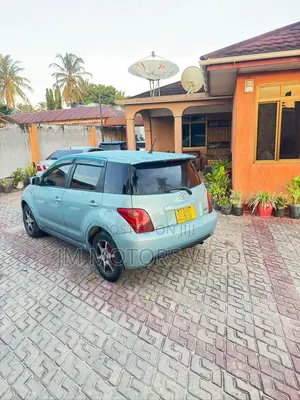 Toyota IST 2003 Blue