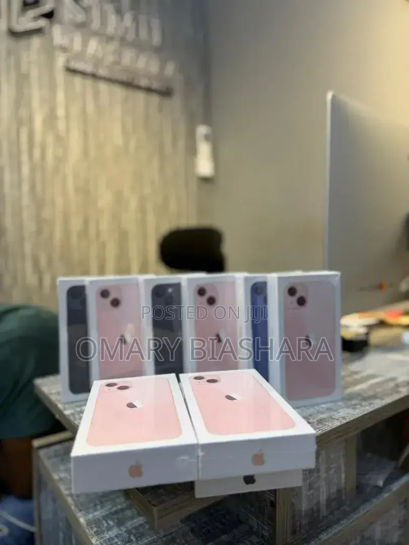 New Apple iPhone 13 128 GB Pink