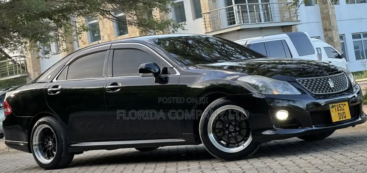 Toyota Crown 2008 Black