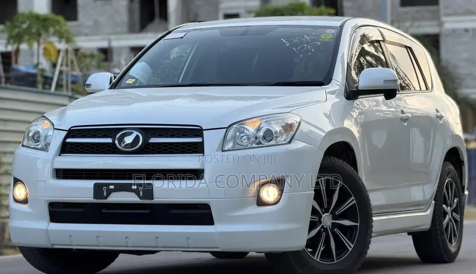 Toyota RAV4 2008 White