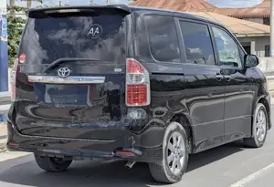 Toyota Noah 2008 Black