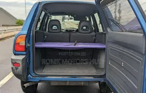 Toyota RAV4 2008 Blue