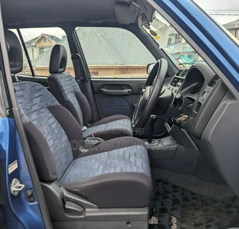 Toyota RAV4 2008 Blue