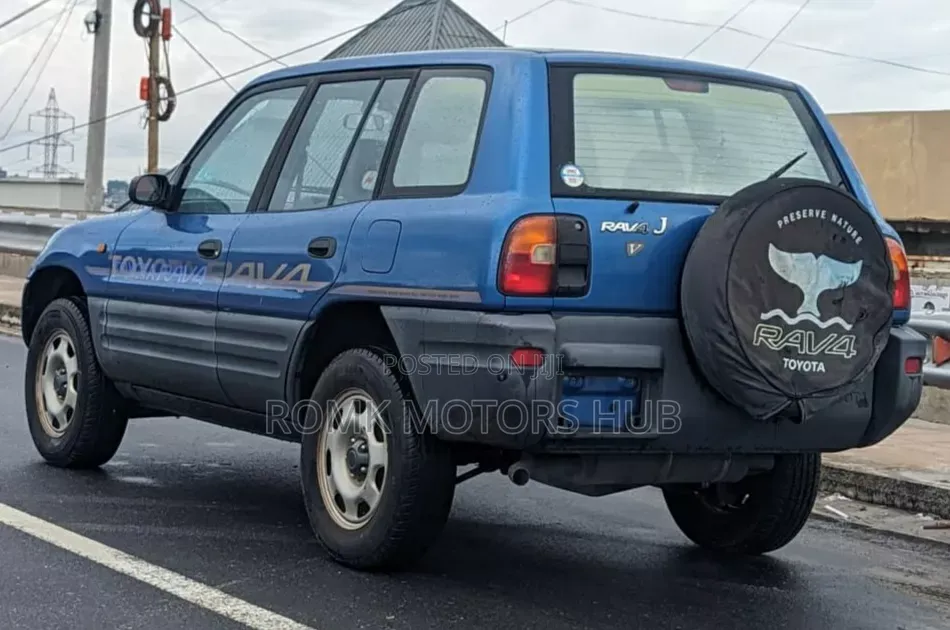 Toyota RAV4 2008 Blue