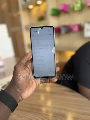 Samsung Galaxy A06 128 GB Yellow