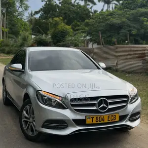 Mercedes-Benz C200 2015 Silver