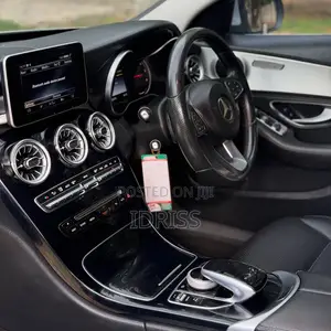 Mercedes-Benz C200 2015 Silver