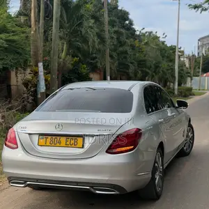 Mercedes-Benz C200 2015 Silver