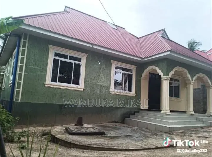 4bdrm Apartment in Nyumba, Temeke for sale
