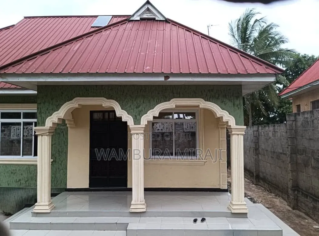 4bdrm Apartment in Nyumba, Temeke for sale