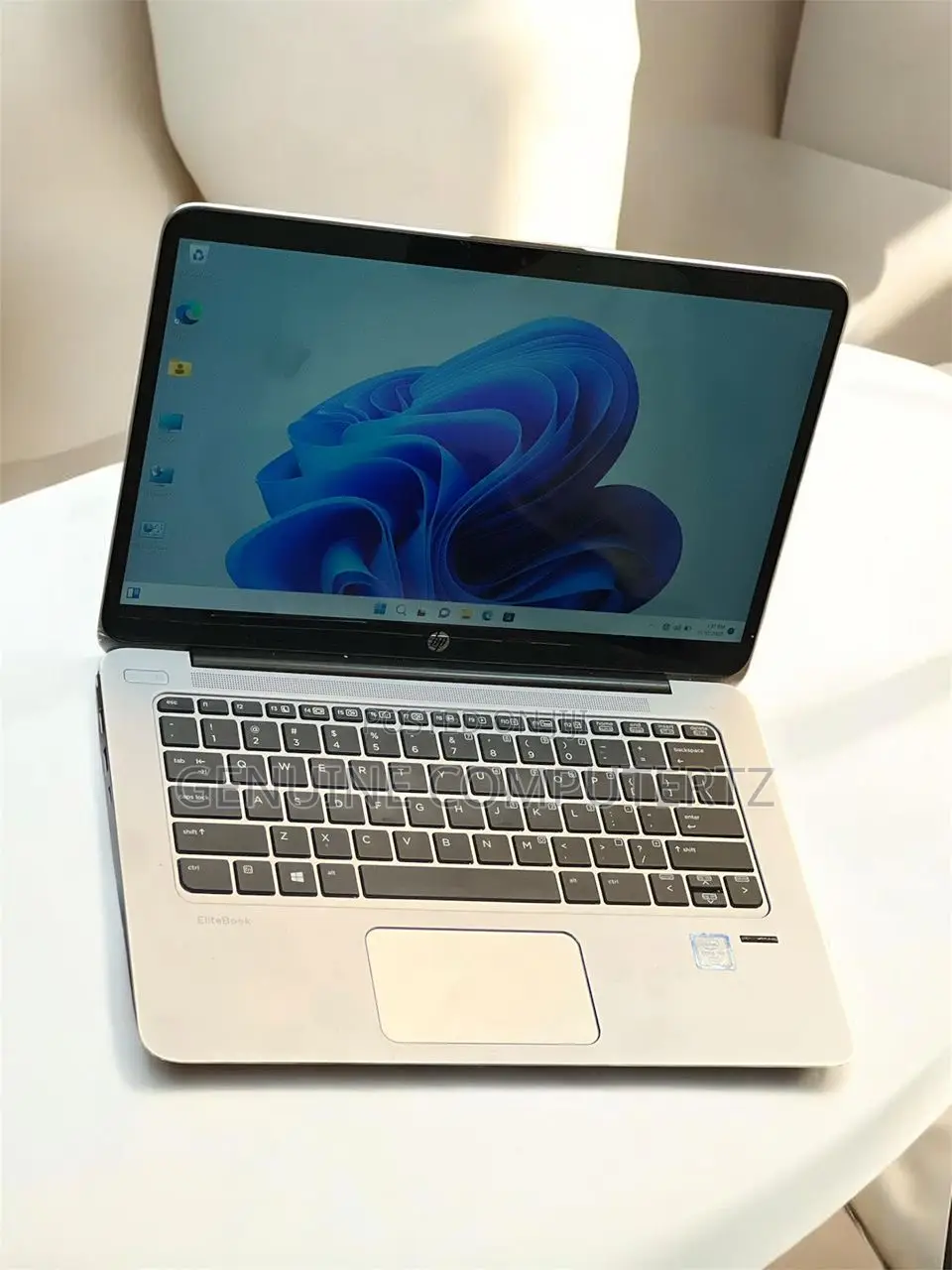 Laptop HP EliteBook 1030 G1 16GB Intel Core i5 SSD 256GB
