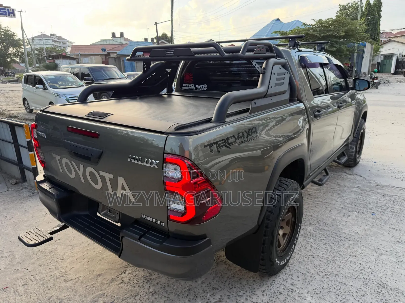 Toyota Hilux 2022 Gray