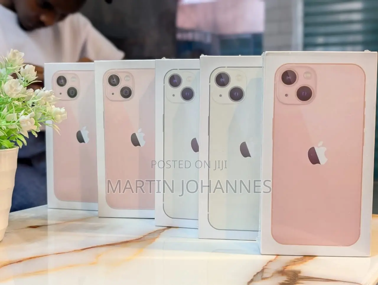 New Apple iPhone 13 128 GB Pink