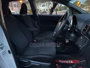 Toyota Ractis 2012 White