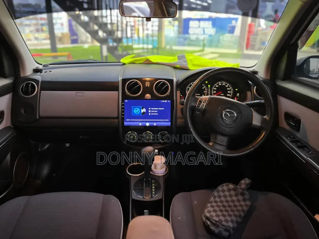 Mazda Verisa 2011 White