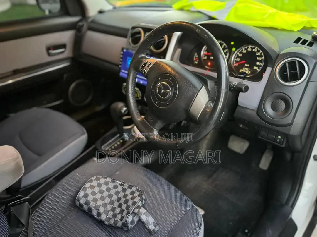 Mazda Verisa 2011 White