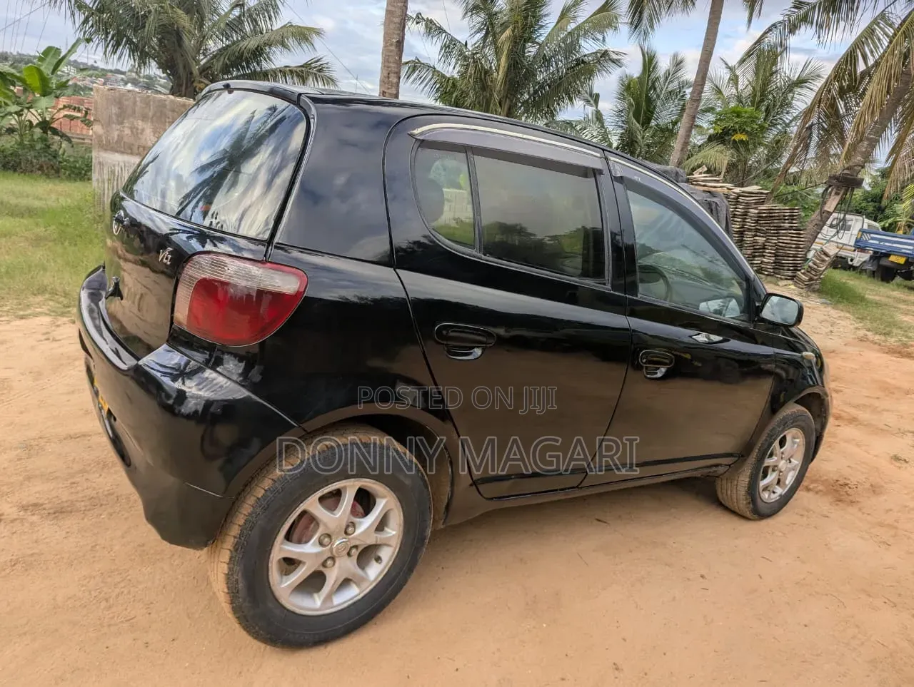 Toyota Vitz 2003 Black