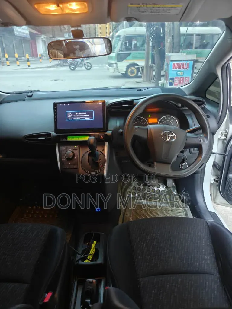 Toyota Wish 2010 White