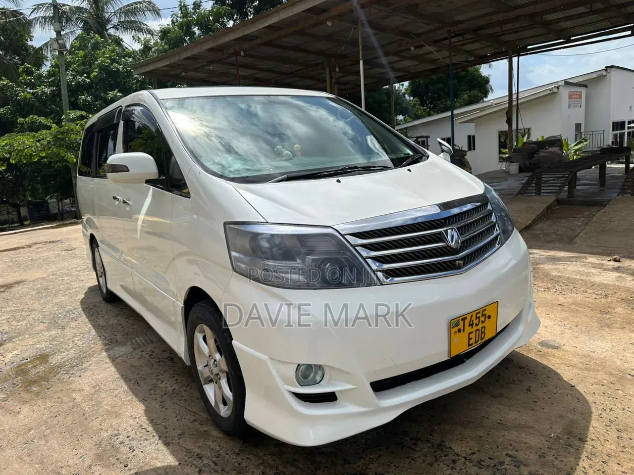 Toyota Alphard 2.4 Hybrid AWD 2006 White