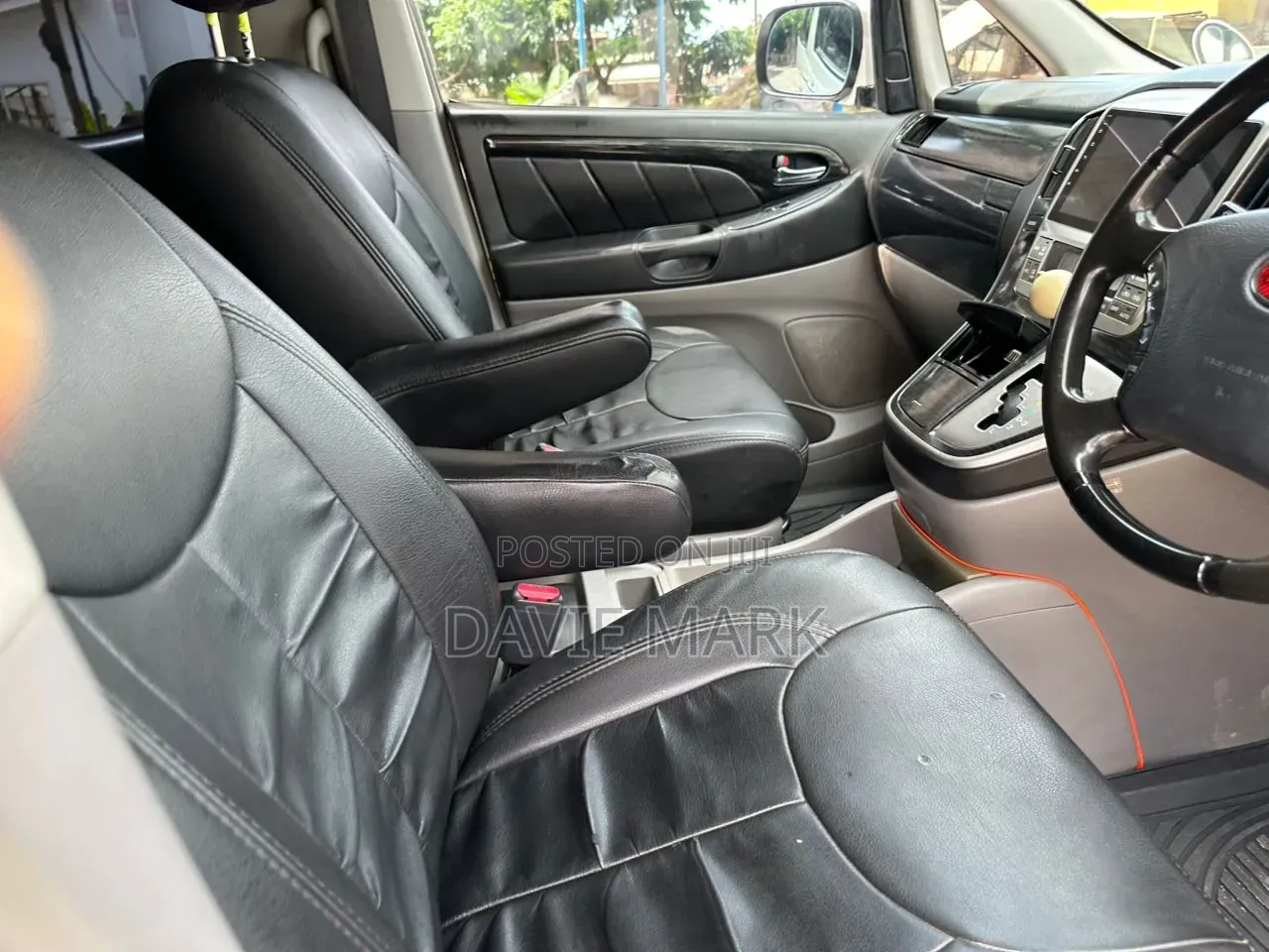 Toyota Alphard 2.4 Hybrid AWD 2006 White