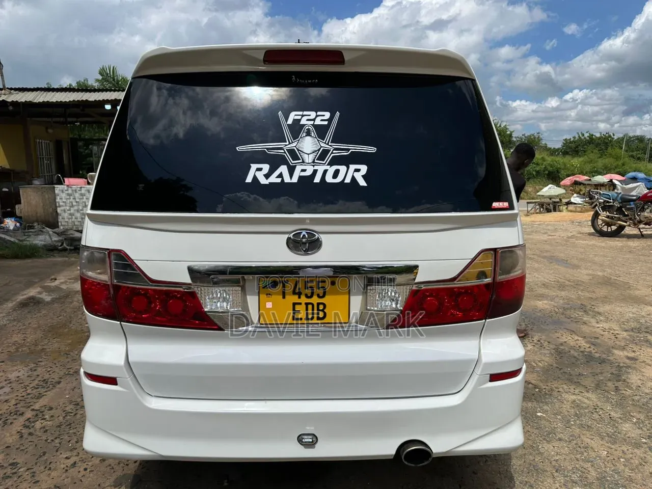 Toyota Alphard 2.4 Hybrid AWD 2006 White