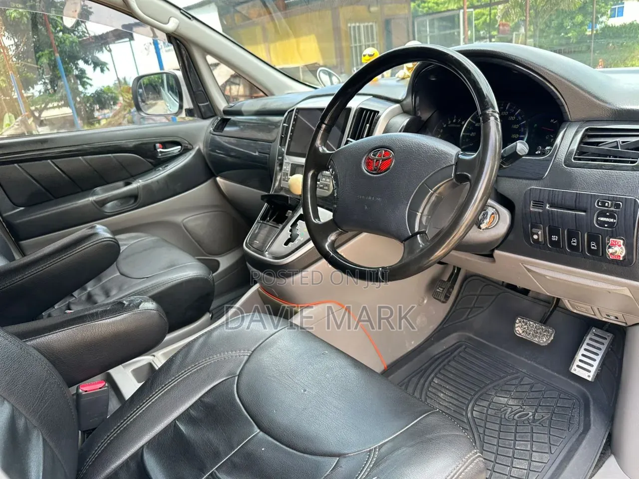 Toyota Alphard 2.4 Hybrid AWD 2006 White