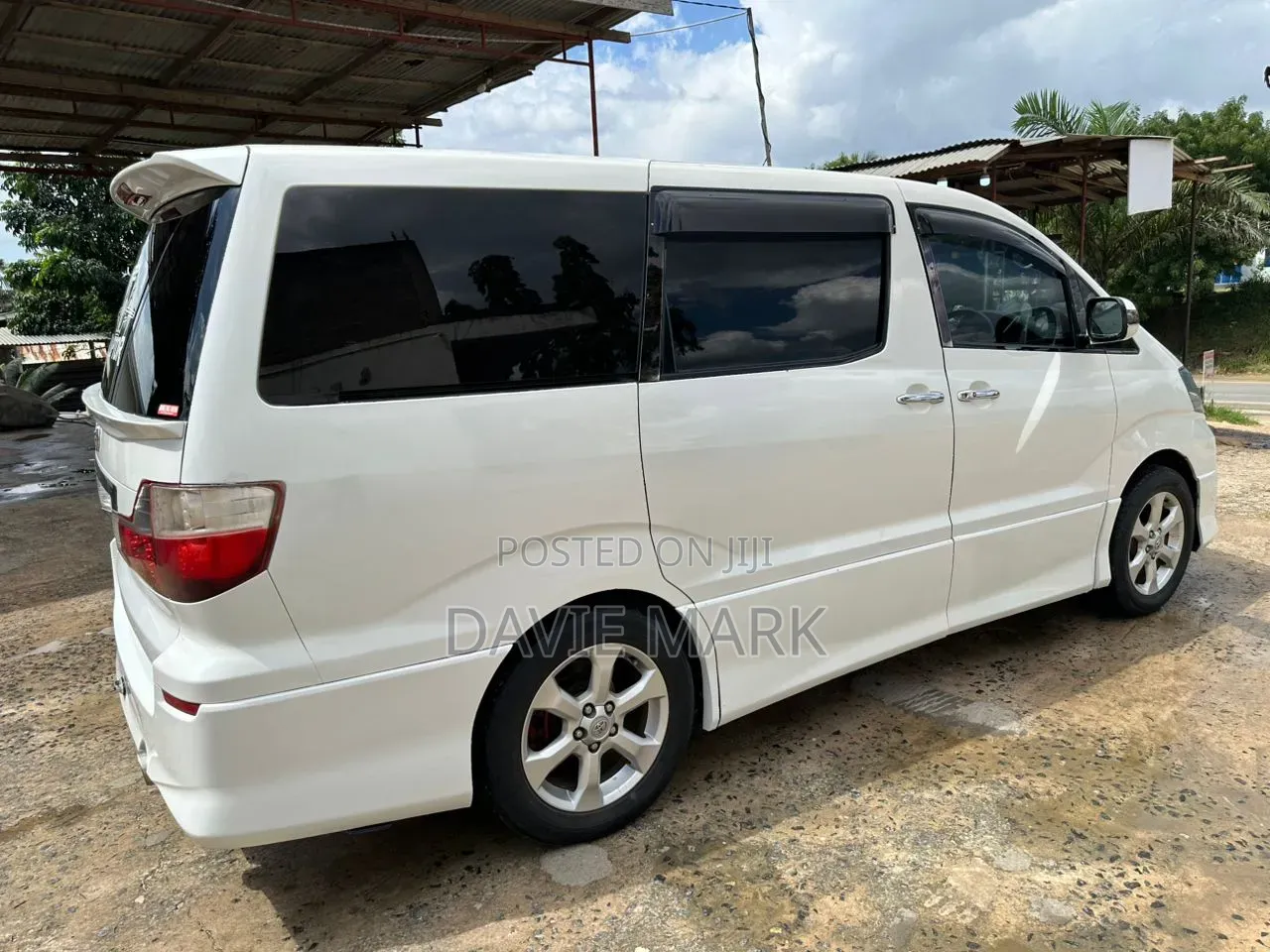 Toyota Alphard 2.4 Hybrid AWD 2006 White
