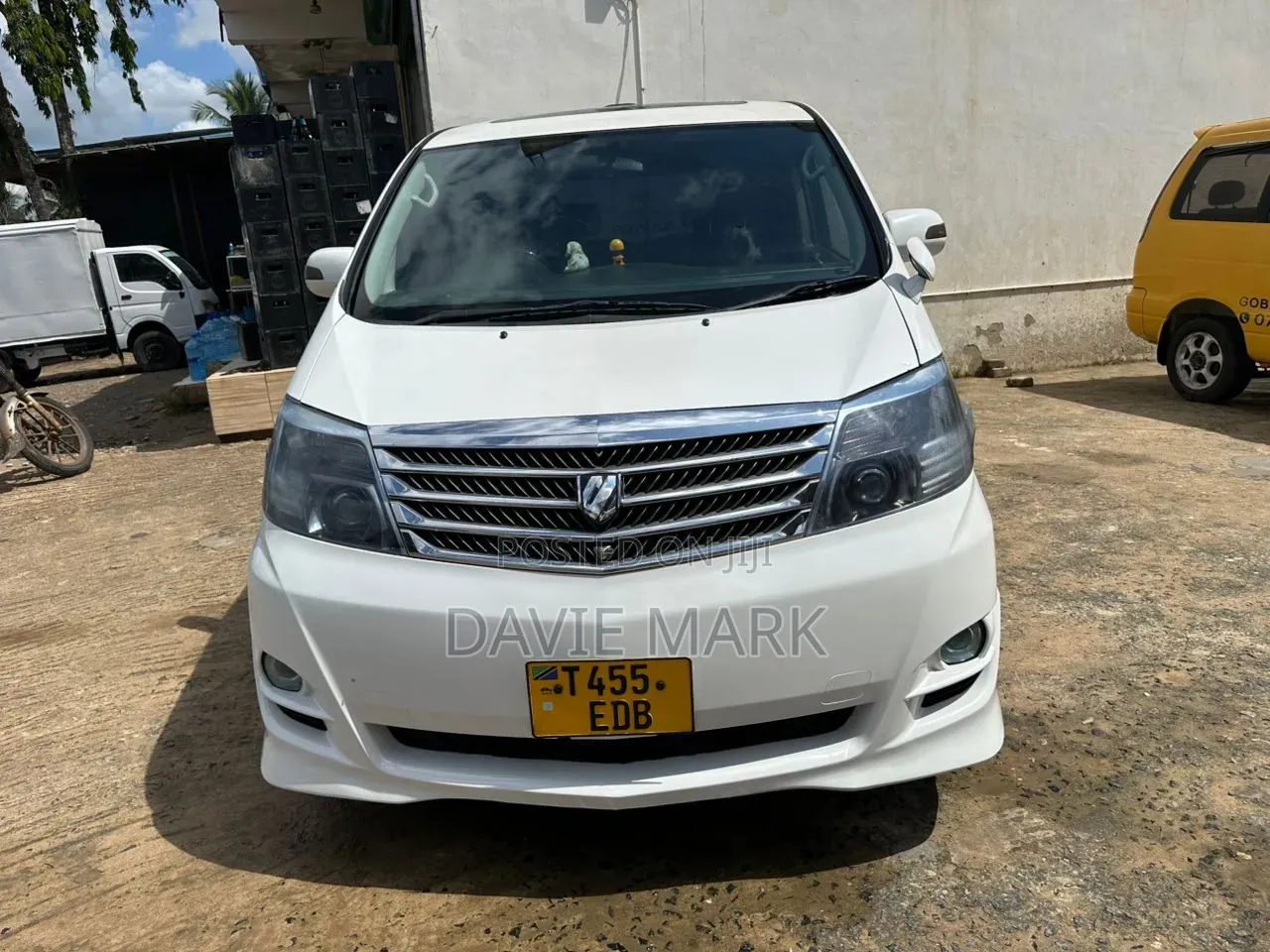 Toyota Alphard 2.4 Hybrid AWD 2006 White