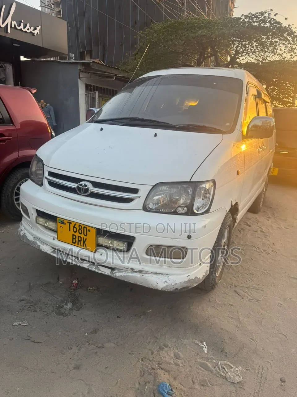 Toyota Noah 2.0 FWD (8 Seater) 2005 White
