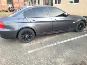 BMW 3 Series 330i RWD 2014 Black