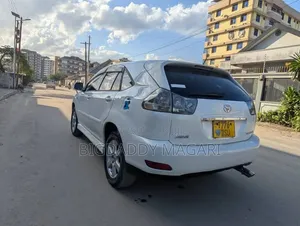 Toyota Harrier 2006 White