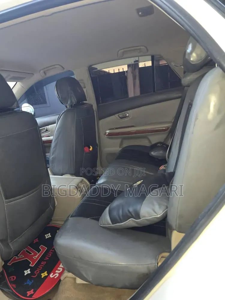 Toyota Harrier 2006 White