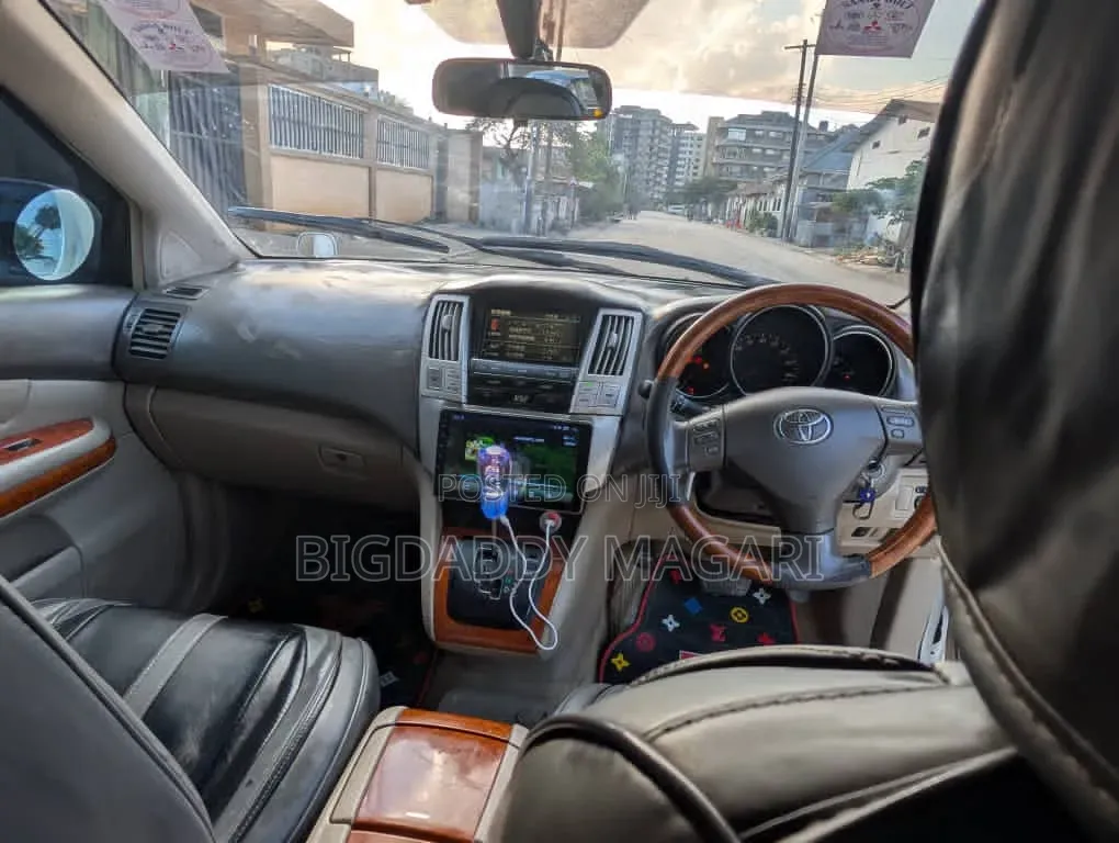 Toyota Harrier 2006 White